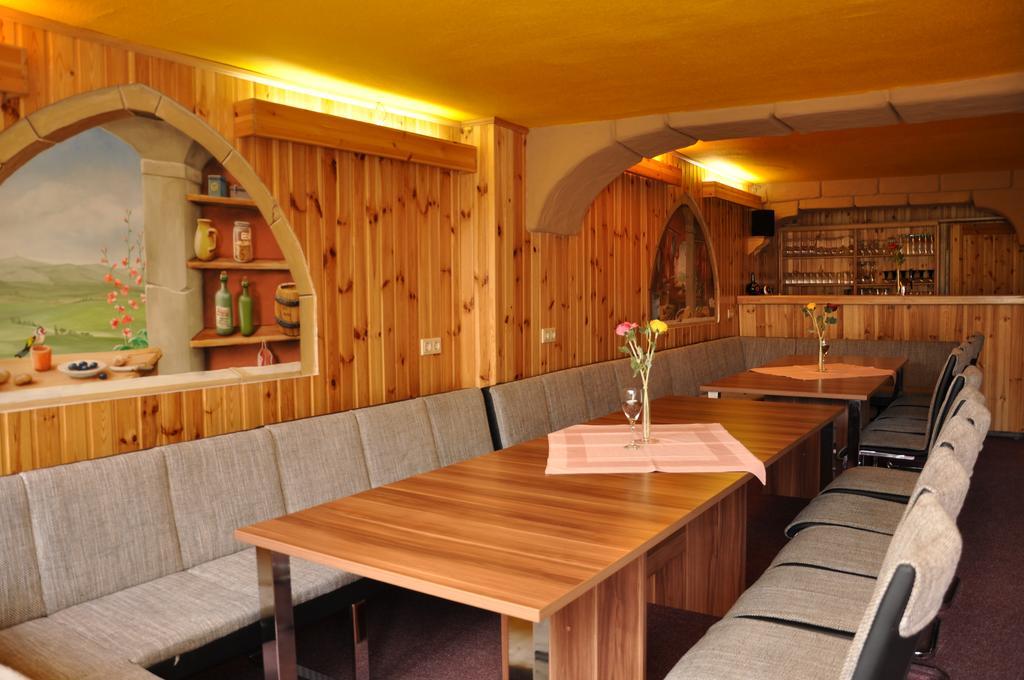 Thueringer Landhotel Edelhof Uhlstädt المظهر الخارجي الصورة