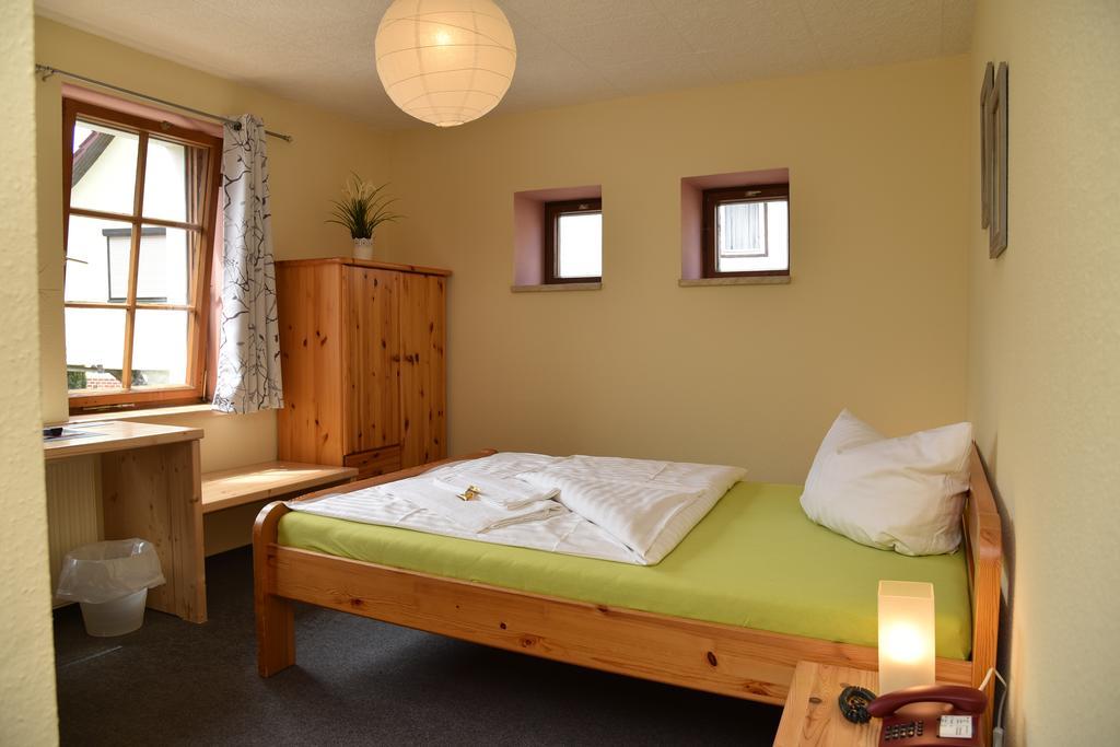 Thueringer Landhotel Edelhof Uhlstädt المظهر الخارجي الصورة